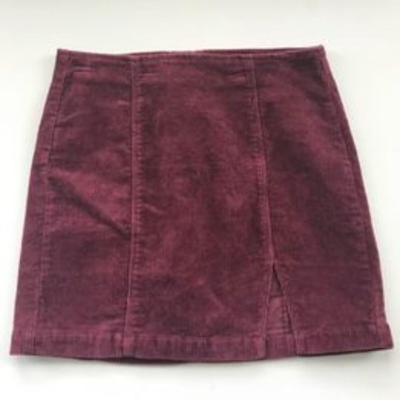 PacSun Dresses & Skirts - *3/$15* Women's 26 PacSun Maroon Corduroy Short Mini Skirt